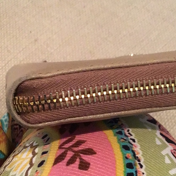 Prada zip around long wallet - Picture 12 of 13